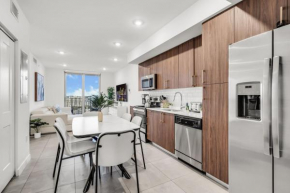 Family-Friendly 3BR Near Downtown Miami With Parking